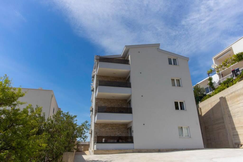 Apartments Ivica #7 Макарска Экстерьер фото